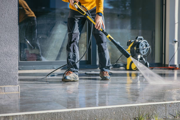 Why Choose Our Certified Pressure Washing Experts for Your Project Needs in Carpentersville, IL?